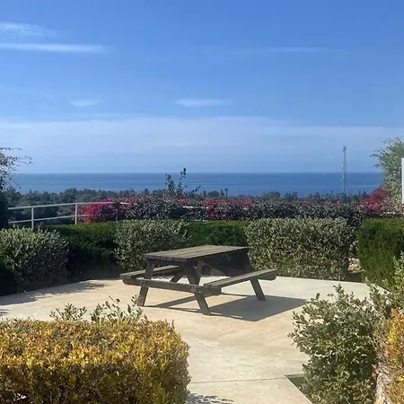 Modern Poolside In Sun Valley Lägenhet Agios Georgios (Girne)